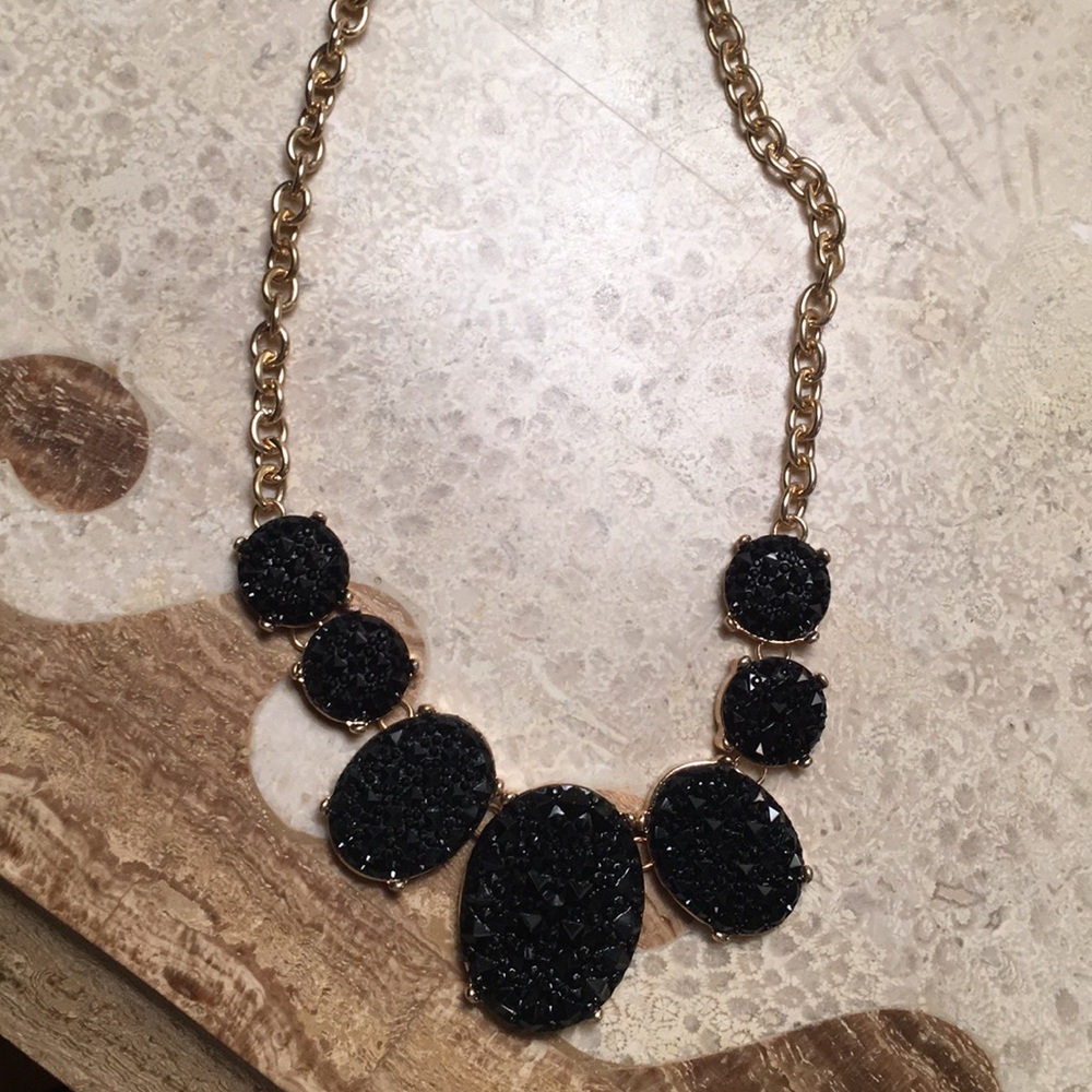 black & gold sparkly necklace